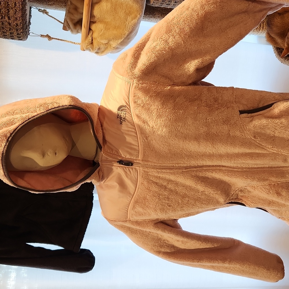 North Face L Pink Woman's hooded jacket